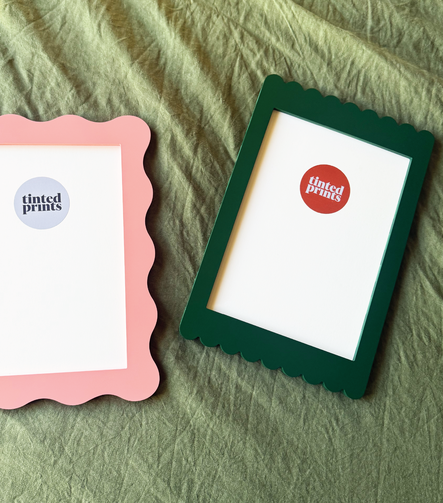 A4 Pine Green Scallop Frame