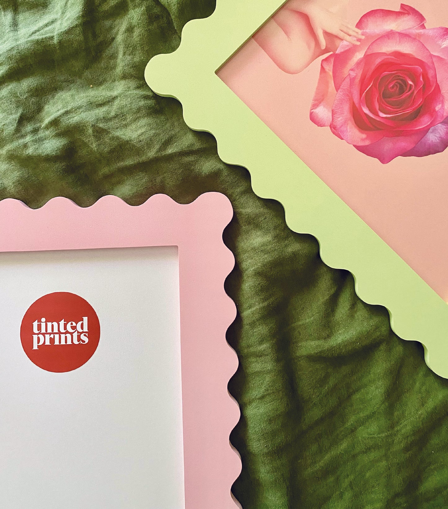 A4 Baby Pink Squiggle Frame