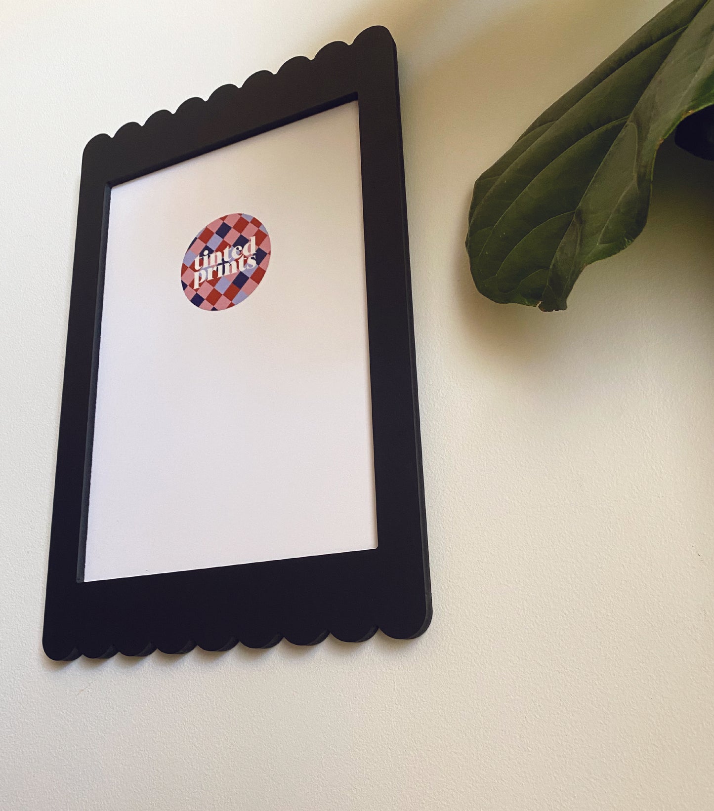 A4 Black Scallop Frame